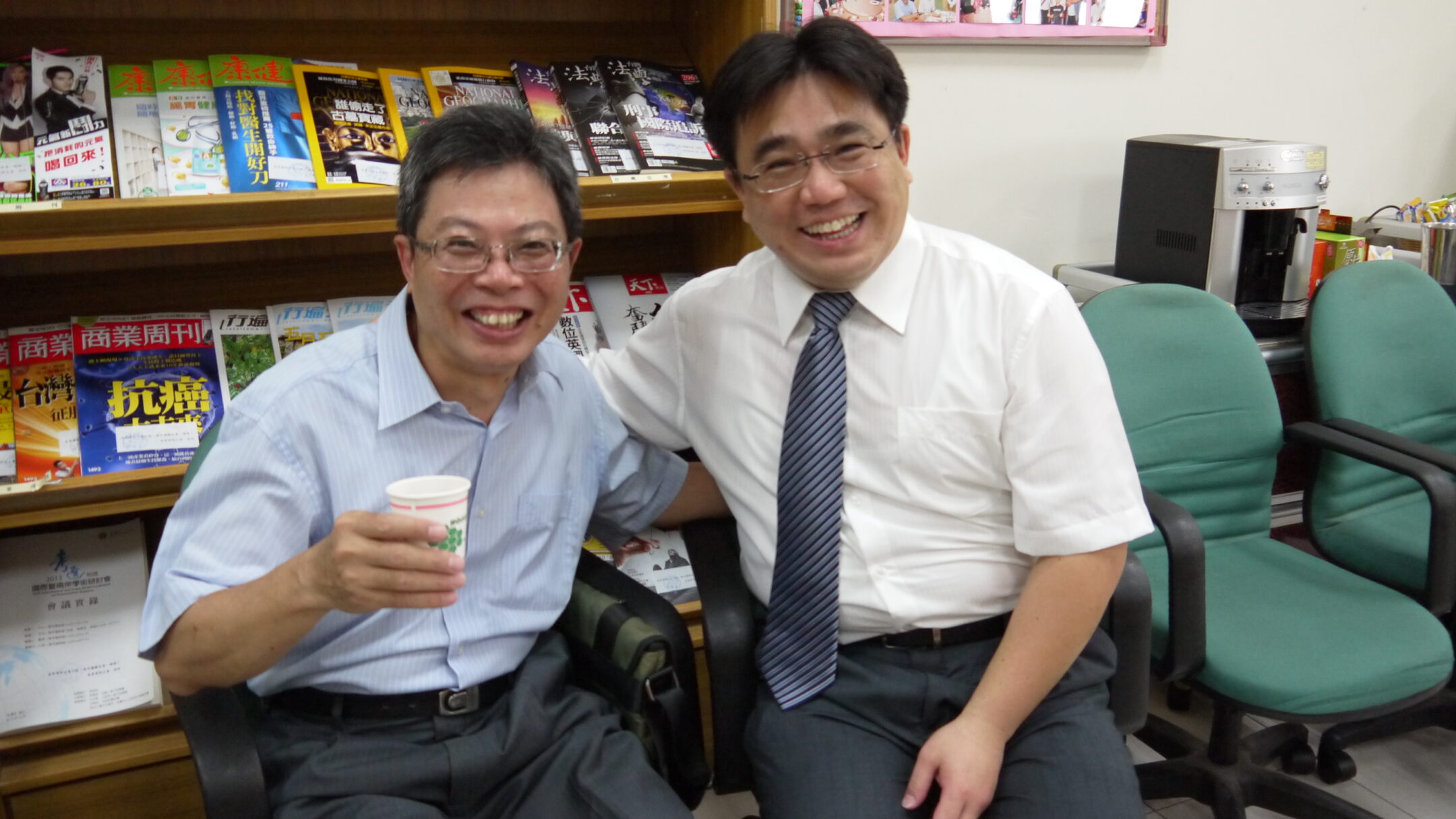 105627第六.七屆理事長交接照片 (6)