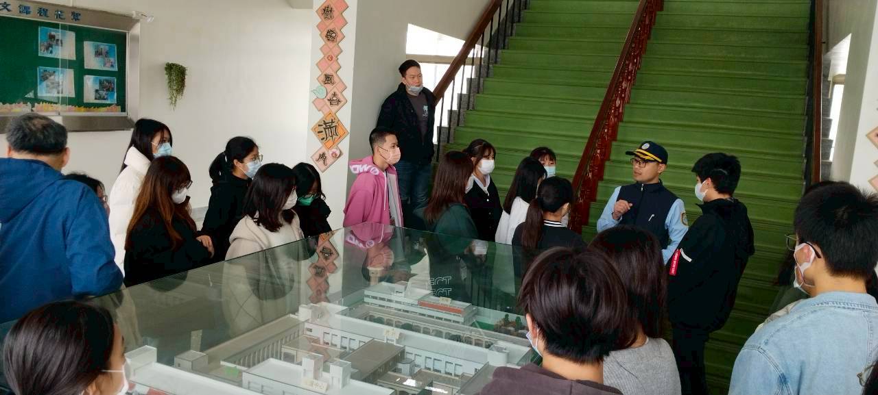 LINE ALBUM 128法律營 260129